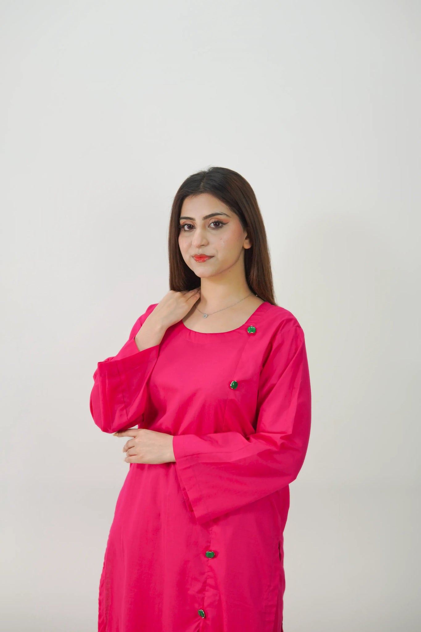 2PC Stiched Plan Lawn ML 10 - Mahriza