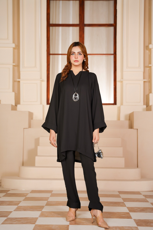 Elegant Black Classic 2-Piece Suit