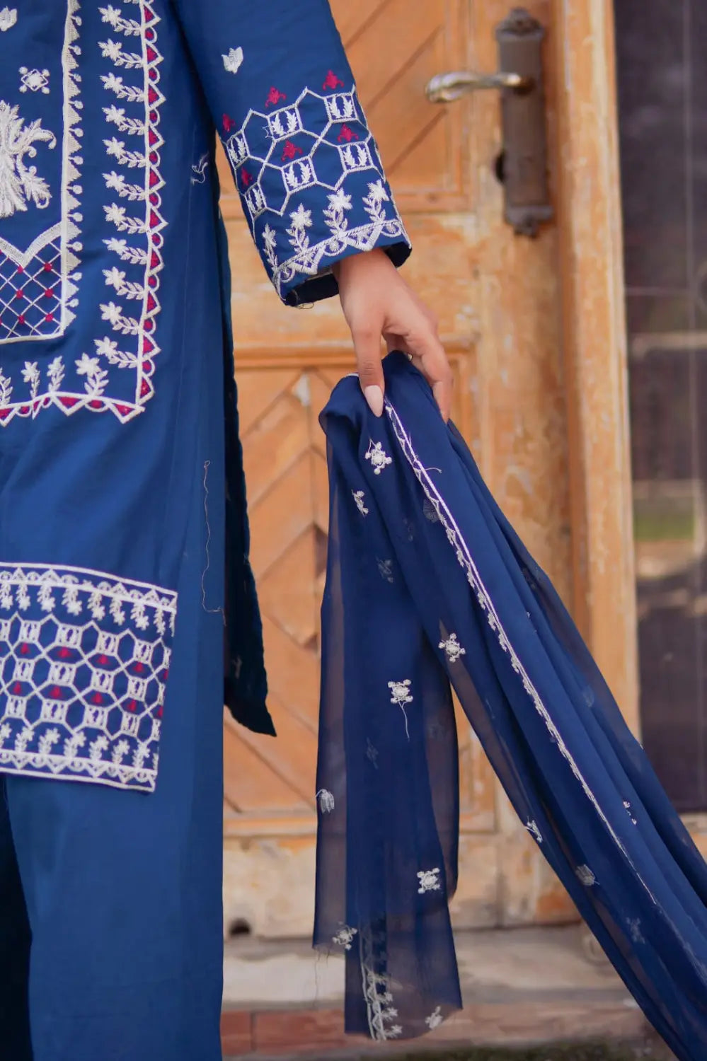 3PC Stiched Embroidered Patch Suit ML 11 Mahriza