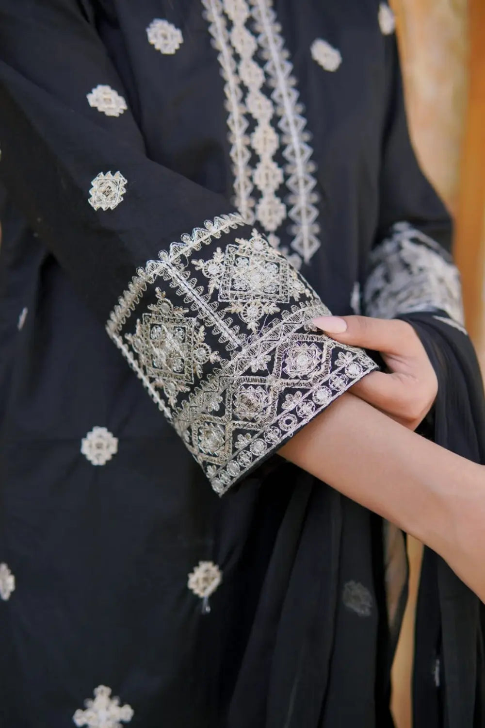 3PC  Stitched Embroidered Lawn Suit MEL--003 Mahriza