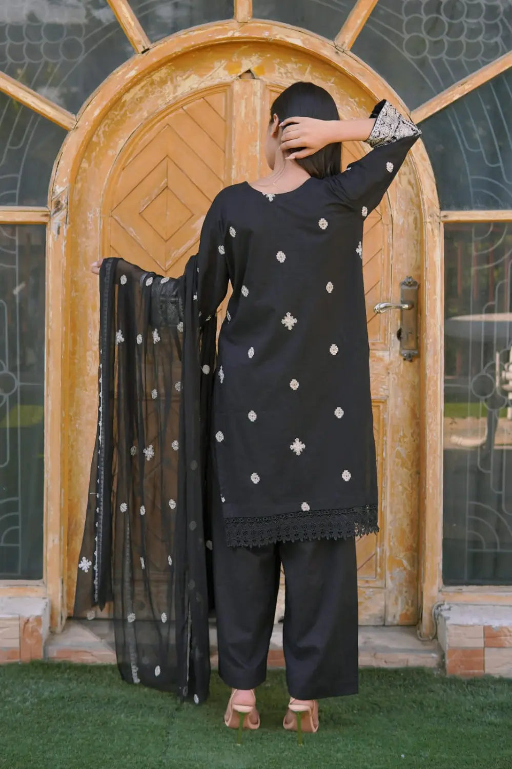 3PC  Stitched Embroidered Lawn Suit MEL--003 Mahriza