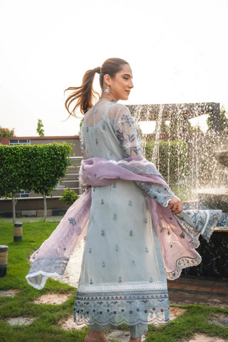 💠 Frosted Lilac – Luxury Embroidered Organza Dress - Mahriza