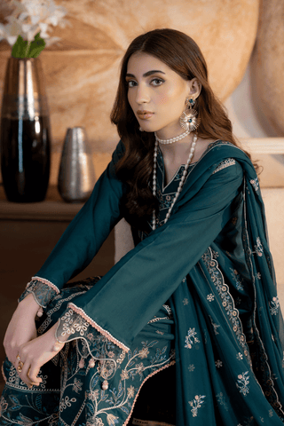Green Embroidered Lawn 3PC Suit - Mahriza