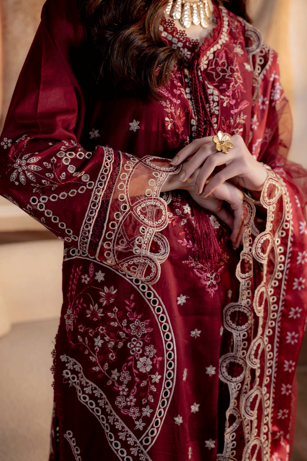 Mahroon Embroidered Lawn 3PC Suit - Mahriza