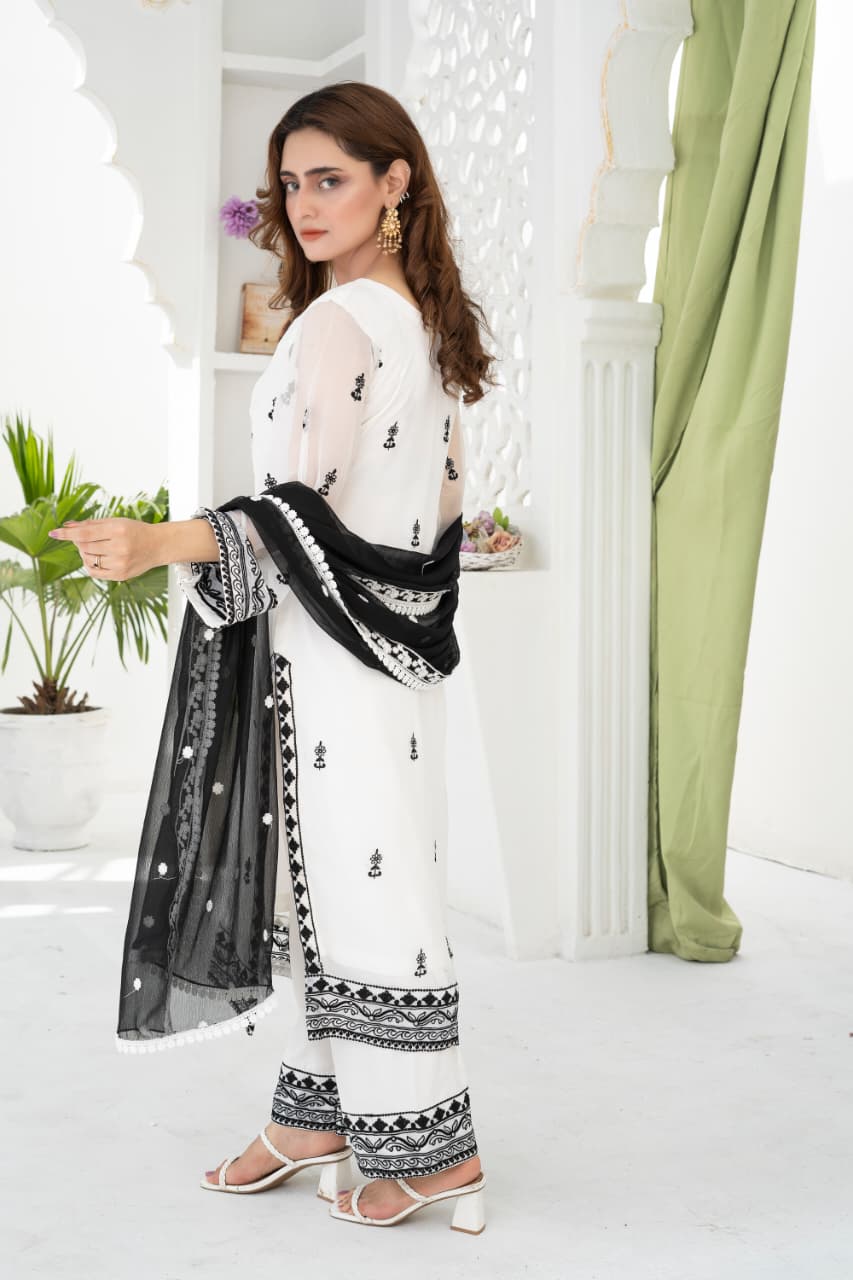 ❄️ White Smoke – Ethereal Embroidered Chiffon Dress - Mahriza